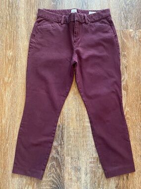 GAP Women's signature skinny ankle 8P Burgundy Chino Pants